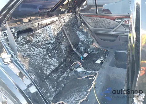 2000 Mercedes-Benz E 430 из США, поврежденный, VIN WDBJF70J6YB103068